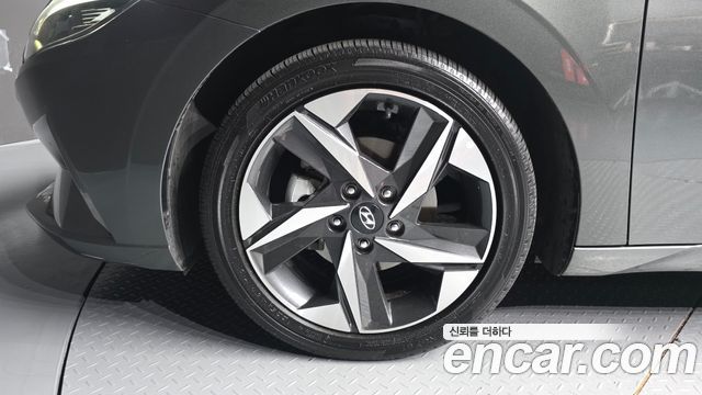 Hyundai AVANTE 2023 — photo 5