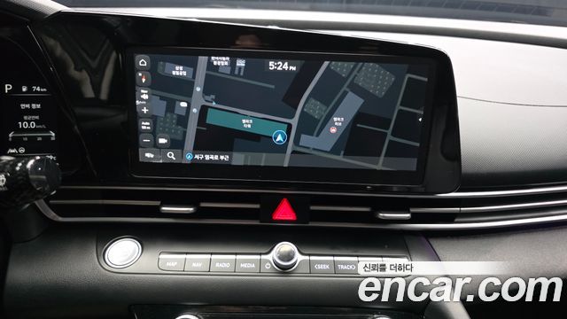 Hyundai AVANTE 2023 — photo 14