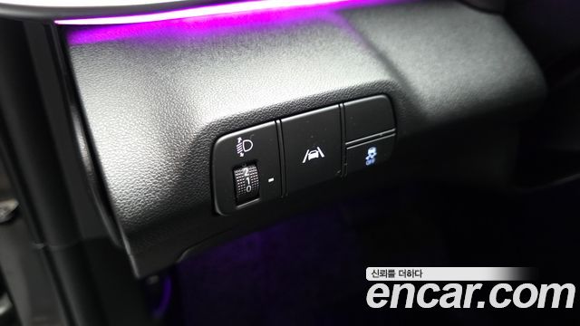 Hyundai AVANTE 2023 — photo 17
