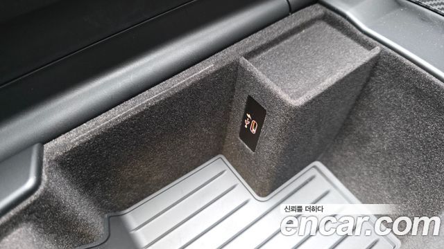 BMW 5-Series 2020 — photo 16
