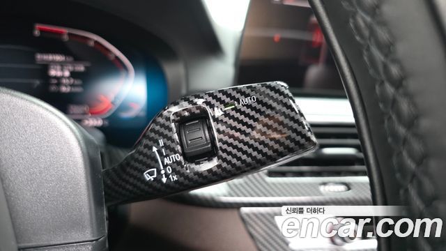 BMW 5-Series 2020 — photo 37