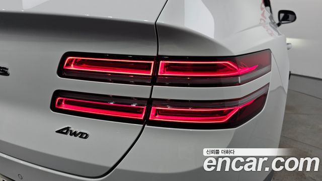 Genesis GV80 2022 — photo 9