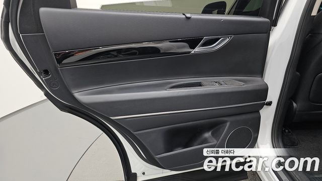 Genesis GV80 2022 — photo 15