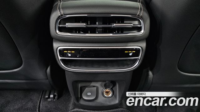 Genesis GV80 2022 — photo 31