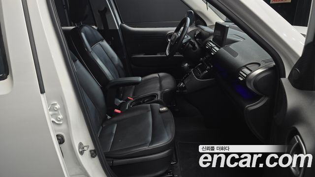 Hyundai Casper 2023 — photo 16