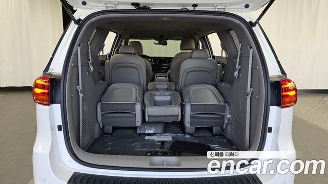 Kia Canival 2019 — photo 26