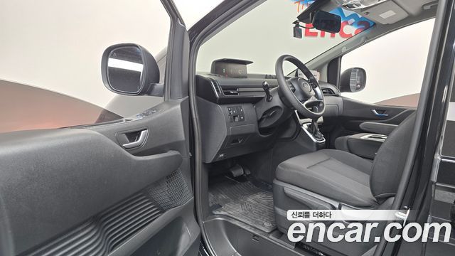 Hyundai Staria 2023 — photo 13