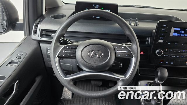 Hyundai Staria 2023 — photo 19