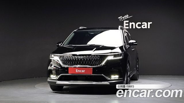 Kia Canival 2023 — photo 3