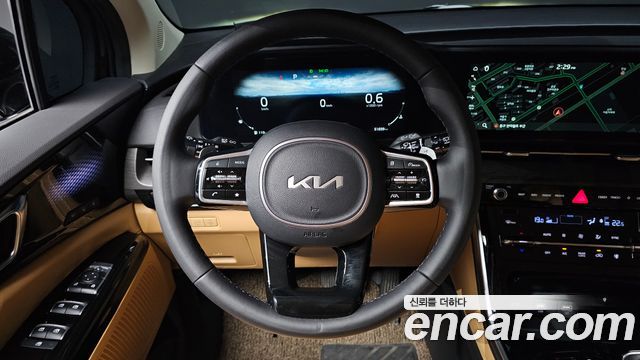 Kia Canival 2023 — photo 12