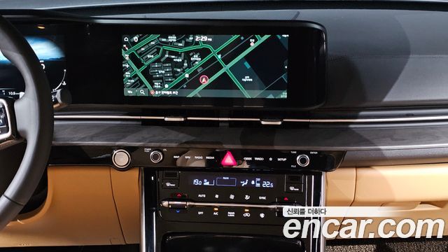 Kia Canival 2023 — photo 14