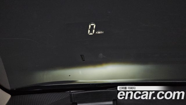 Kia Canival 2023 — photo 16