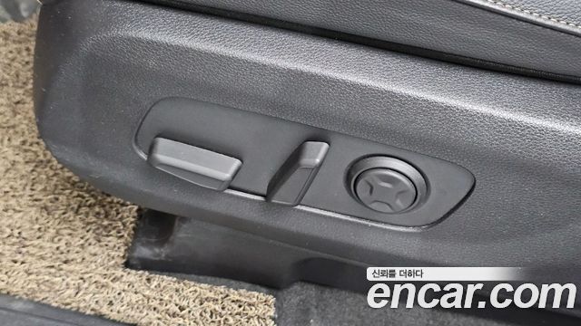 Kia Canival 2023 — photo 20