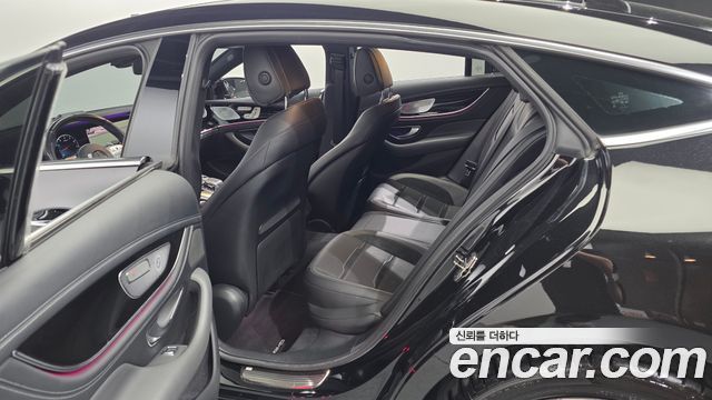 Mercedes-Benz AMG GT 2021 — photo 17