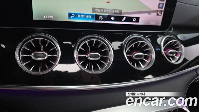 Mercedes-Benz AMG GT 2021 — photo 30