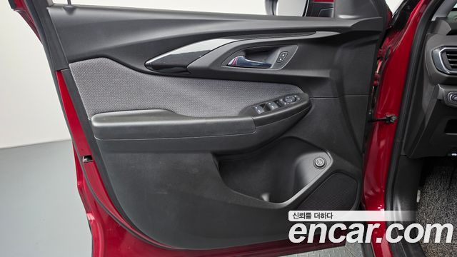 Chevrolet Korea Trailblazer 2021 — photo 14
