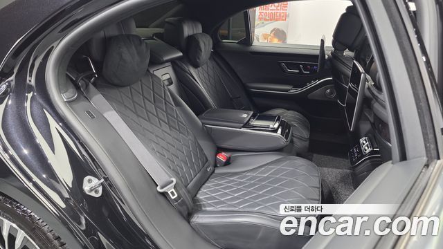Mercedes-Benz S-Class 2021 — photo 18