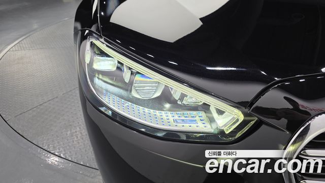 Mercedes-Benz S-Class 2021 — photo 8