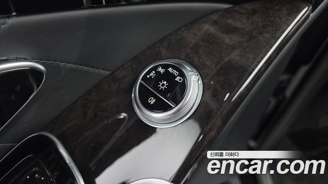 Mercedes-Benz S-Class 2021 — photo 27