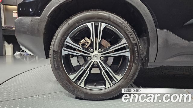 Volvo XC40 2022 — photo 5