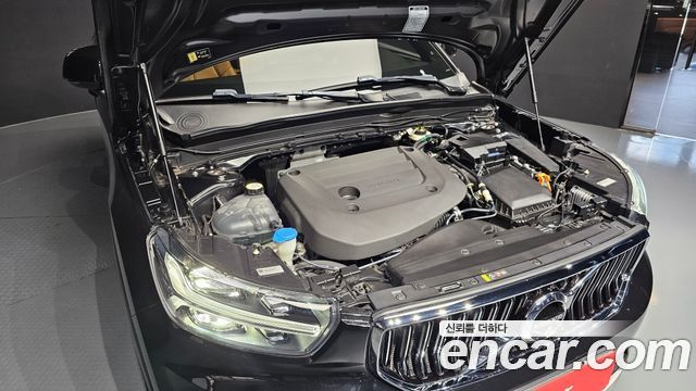 Volvo XC40 2022 — photo 6