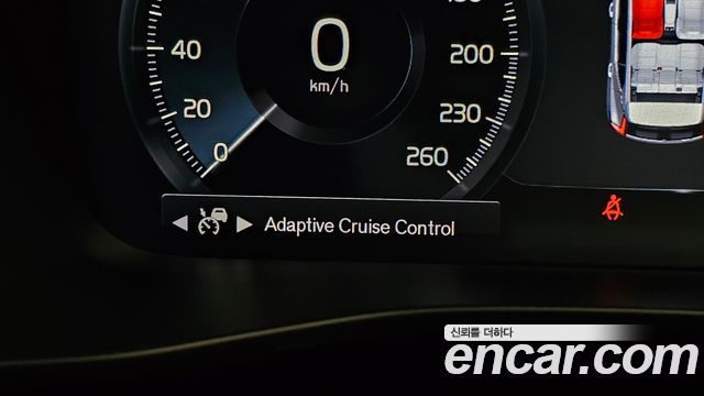 Volvo XC40 2022 — photo 23