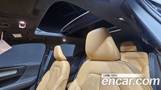 Volvo XC40 2022 — photo 25