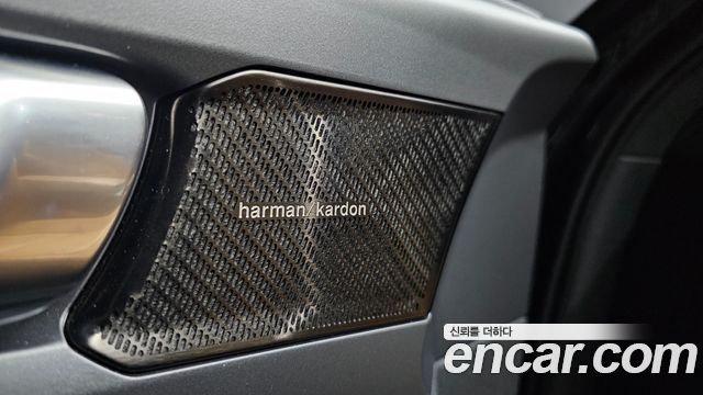 Volvo XC40 2022 — photo 35
