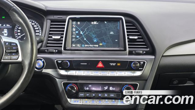 Hyundai Sonata 2019 — photo 16