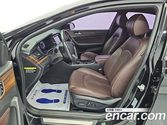 Hyundai Sonata 2018 — photo 11