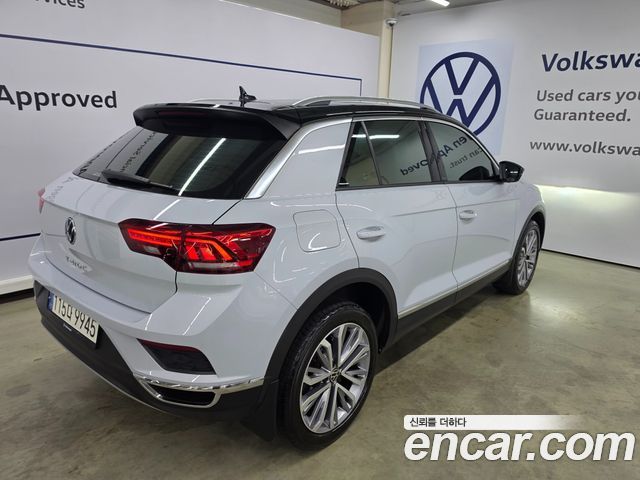 Volkswagen T-Roc 2022 — photo 2