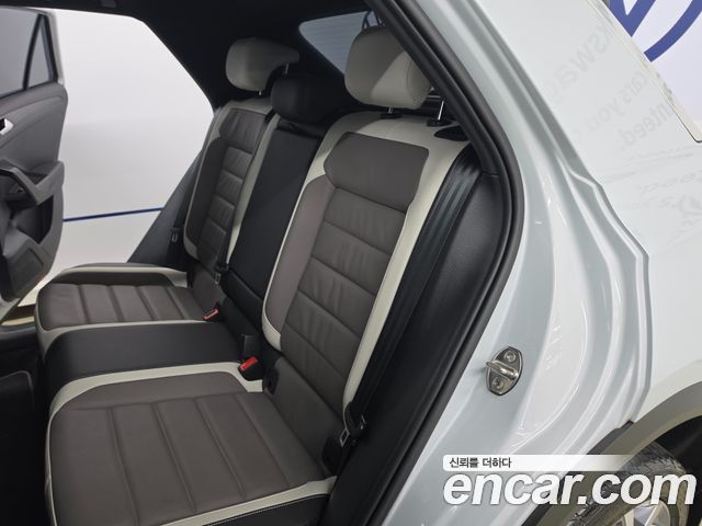 Volkswagen T-Roc 2022 — photo 10