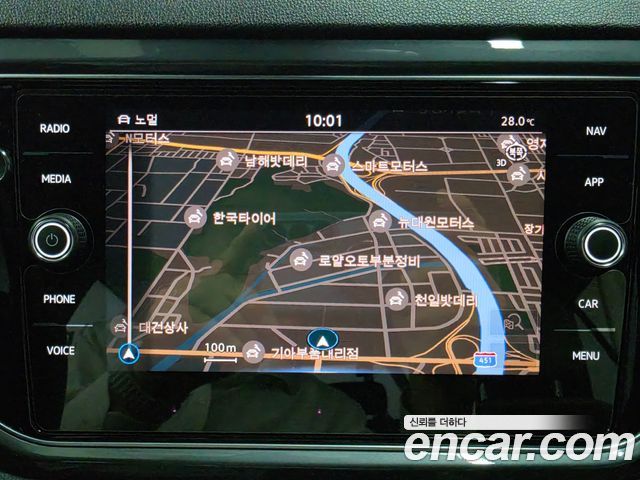 Volkswagen T-Roc 2022 — photo 12