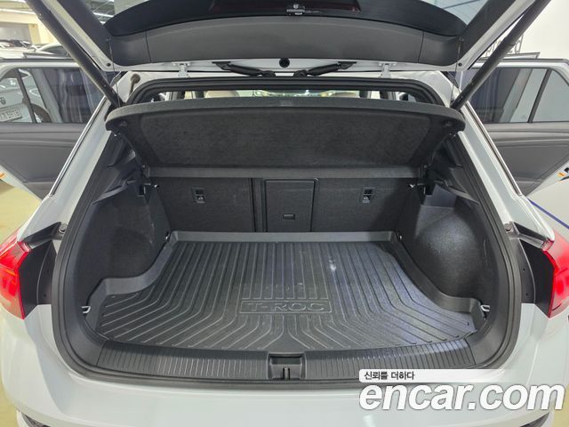 Volkswagen T-Roc 2022 — photo 16