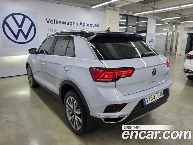 Volkswagen T-Roc 2022 — photo 18