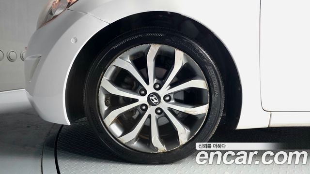 Hyundai AVANTE 2014 — photo 5