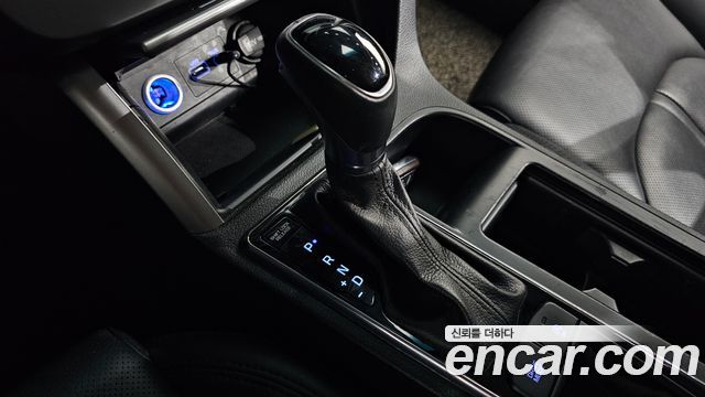 Hyundai Sonata 2016 — photo 12
