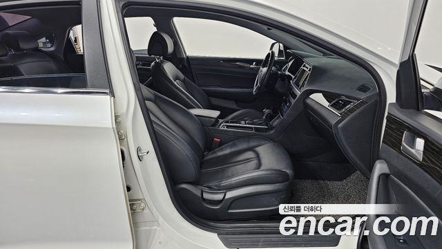 Hyundai Sonata 2016 — photo 17
