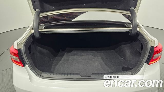 Hyundai Sonata 2016 — photo 26