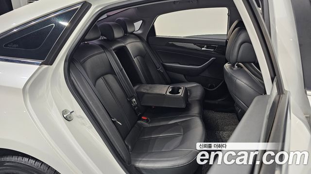 Hyundai Sonata 2016 — photo 16