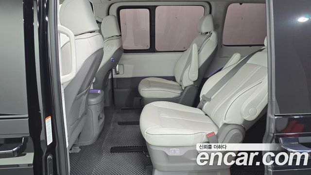 Hyundai Staria 2023 — photo 17