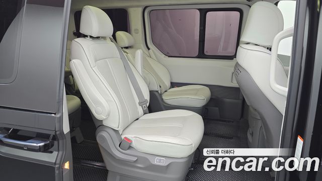 Hyundai Staria 2023 — photo 25