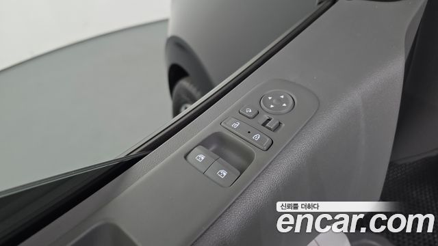 Hyundai Staria 2023 — photo 30