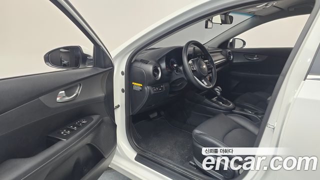Kia K3 2019 — photo 13