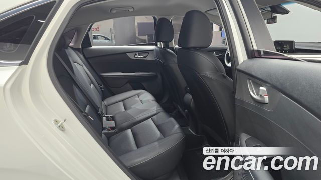Kia K3 2019 — photo 17