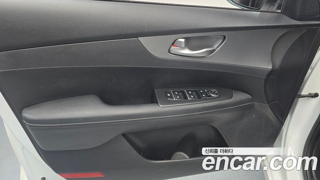 Kia K3 2019 — photo 14