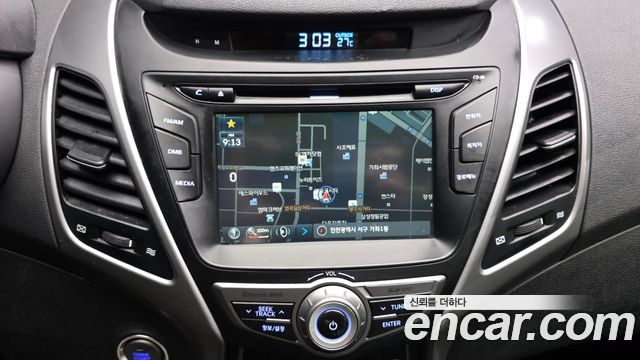 Hyundai AVANTE 2016 — photo 14
