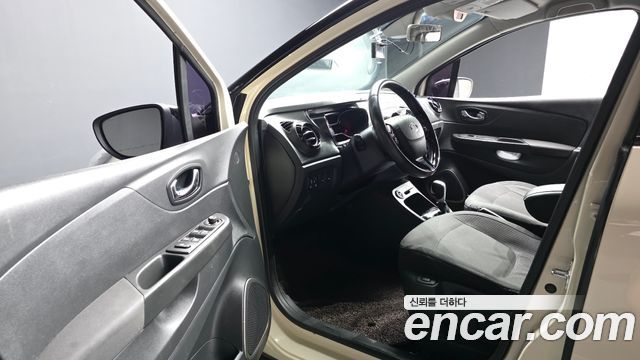 Renault Korea QM3 2016 — photo 13