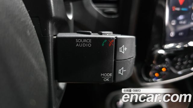 Renault Korea QM3 2016 — photo 24