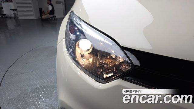 Renault Korea QM3 2016 — photo 8